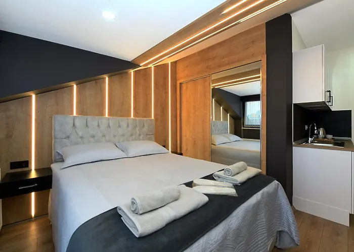 Space Apartahotel 4*